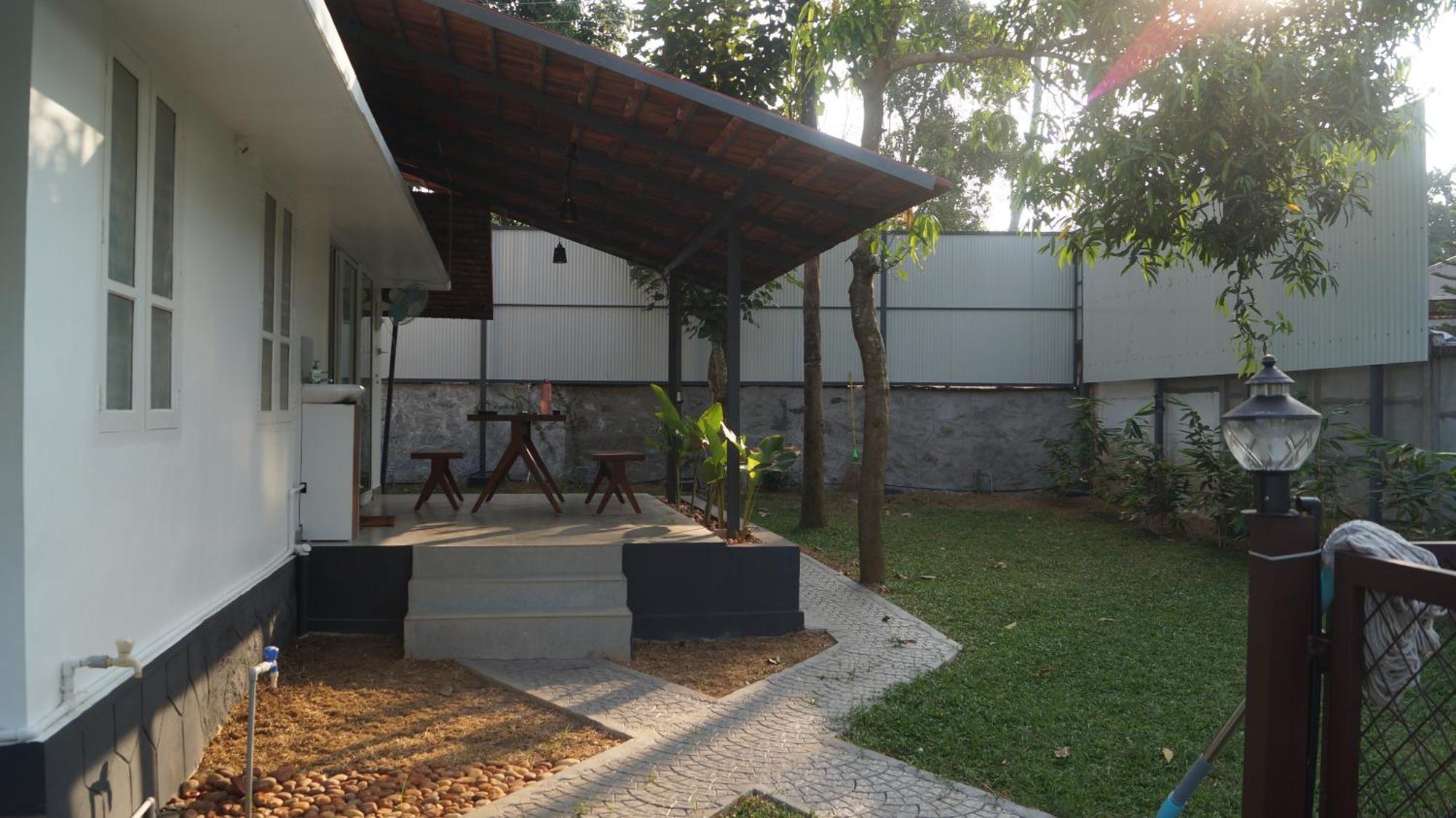 Blue Lake Villa Kollam Kültér fotó